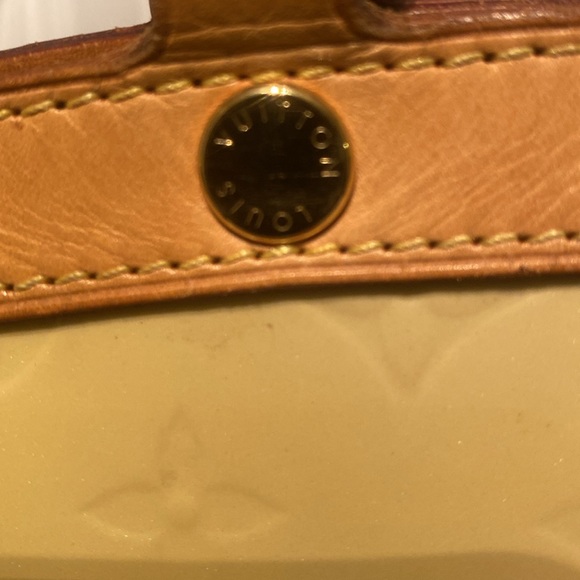 Louis Vuitton Brea MM Yellow Vernis Handbag - Picture 15 of 15